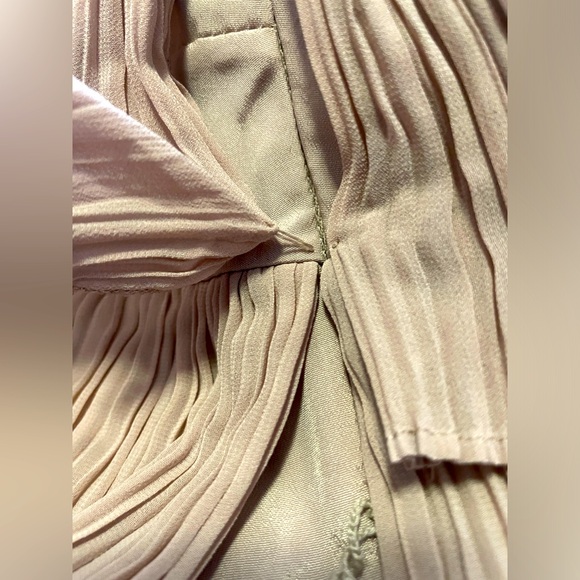 BNWT BCBGMAXAZRIA One Shoulder Tan Dress - Size XS - Picture 5 of 6